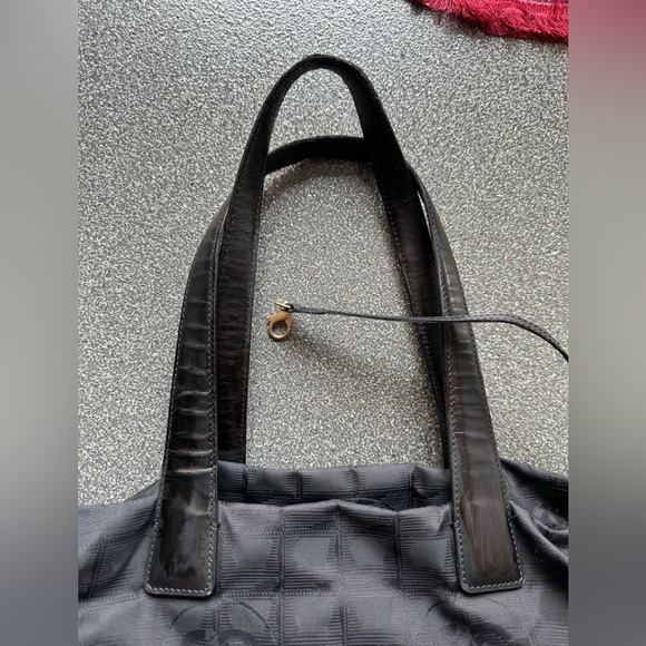 CHANEL Nylon Travel Tote Bag Handbag with authenticity card - Picture 16 of 16